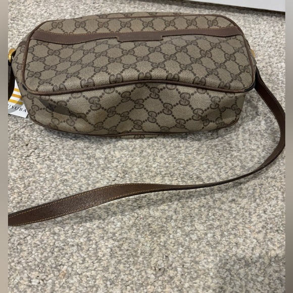 Gucci Crossbody - Picture 3 of 6